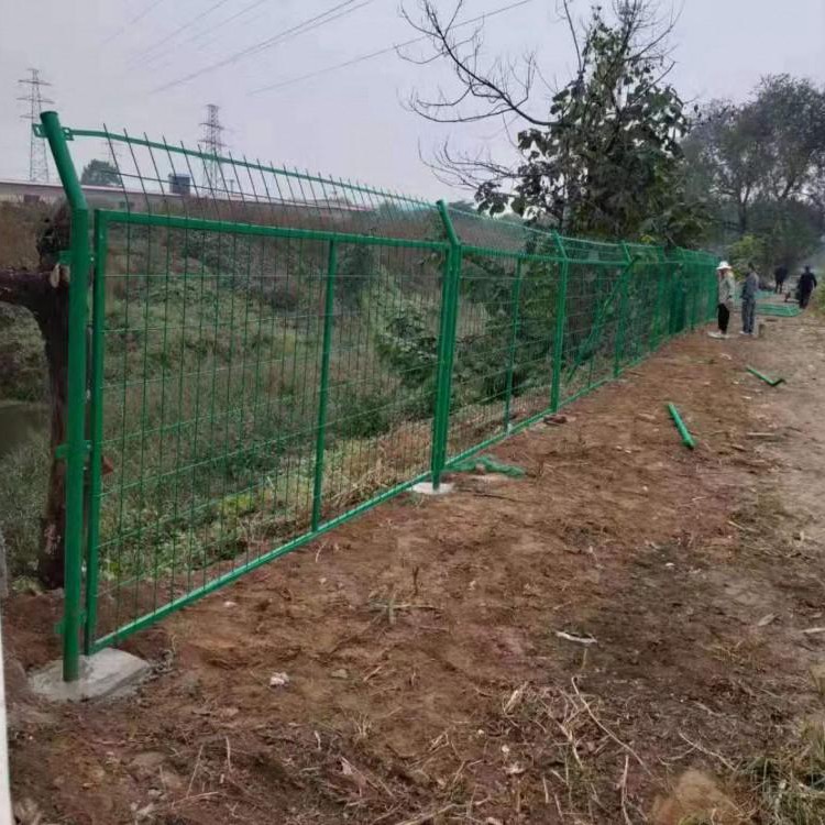 上海旅游景區框架護欄網項目工程案例